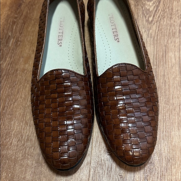 Trotters Chestnut Woven Flats Liz Style Color‎ Brown - Picture 12 of 15